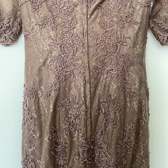 La Femme | Mauve Lace Applique Tulle Sweetheart Neckline Trumpet Gown Size 4 - Picture 9 of 13